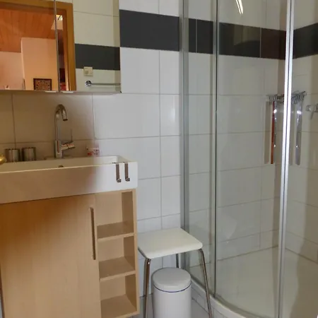 Apartment Almis *